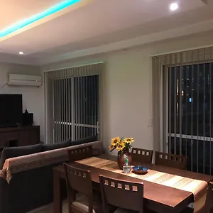 https://cmodo-y-moderno-departamento.hotelsmendoza.com